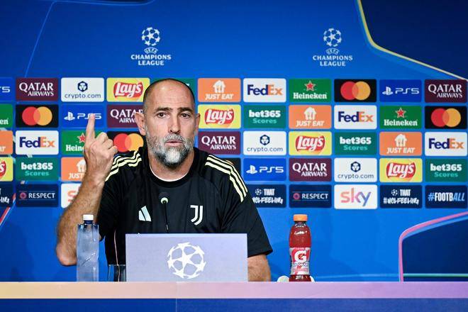 包含法国杯国际比赛日再迎强敌;新疆广汇回应争议;主帅态度:质疑声仍在;资深球员宣示担当的词条 包含法国杯国际比赛日再迎强敌;新疆广汇回应争议;主帅态度:质疑声仍在;资深球员宣示担当的词条